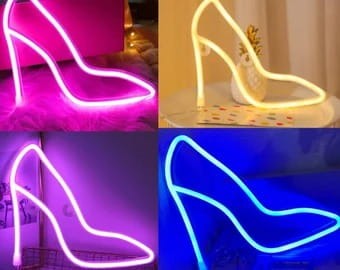 Neon LED Białe szpilki na ścianę – 28 × 18 cm, USB/baterie – ujęcie produktu 3
