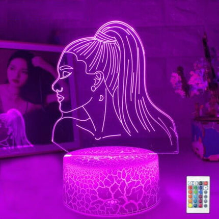 Lampka nocna LED 3D Ariana Grande – pilot, USB – zdjęcie produktu