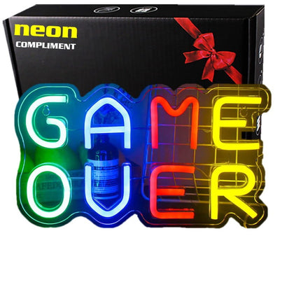 Neon LED Game Over – multicolor na ścianę – 30 × 16 cm, USB/baterie – zdjęcie produktu