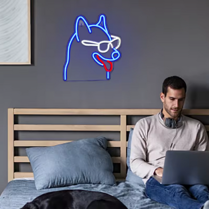Neon LED Pies w okularach na ścianę – USB – zdjęcie produktu