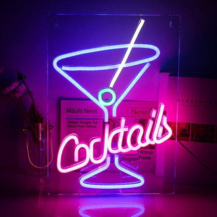 Neon LED Cocktail na ścianę – USB/baterie – zdjęcie produktu