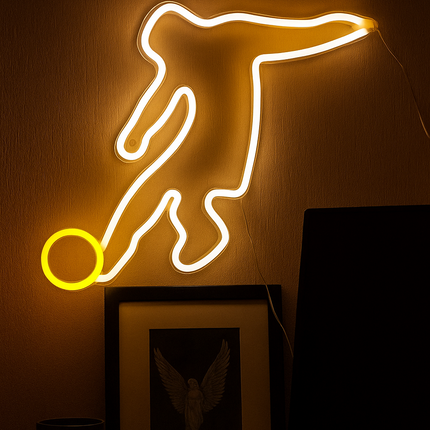 Neon LED Piłkarz na ścianę – USB/baterie – zdjęcie produktu