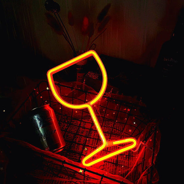 Neon LED Biały kieliszek do wina na ścianę – 26 × 16 cm, USB/baterie – zdjęcie produktu