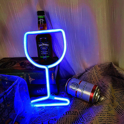 Neon LED Biały kieliszek do wina na ścianę – 26 × 16 cm, USB/baterie – zdjęcie produktu