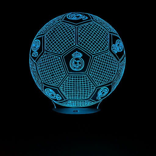 Lampka nocna LED 3D Real Madryt – piłka – pilot, 16 kolorów, USB – zdjęcie produktu