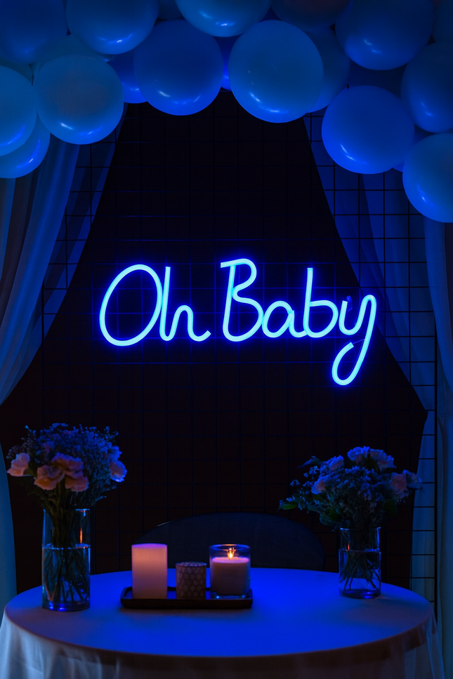 Neon LED Oh Baby – niebieski na ścianę – 38 × 14 cm, USB/baterie – zdjęcie produktu